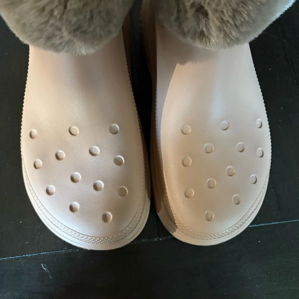 Crocs Stomp Faux Fur Lined Rubber Ankle Boots Tan‎ Men’s Size 12